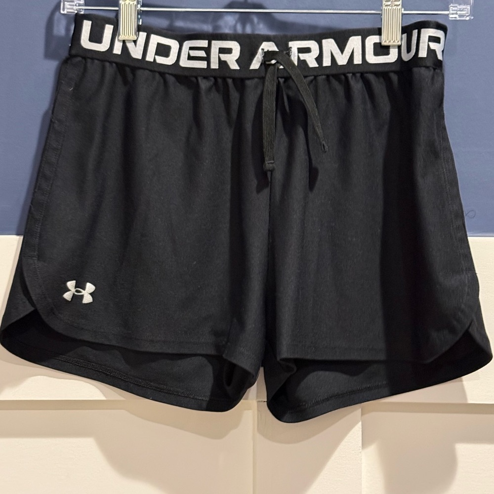 Under Armour Athletic Black Shorts Girls Large